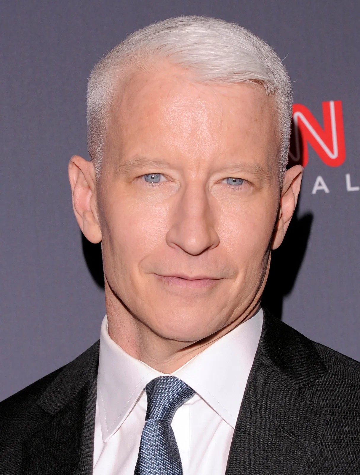 anderson-cooper net worth